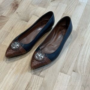 Brighton Leather Black and Brown Women's Flats 8M